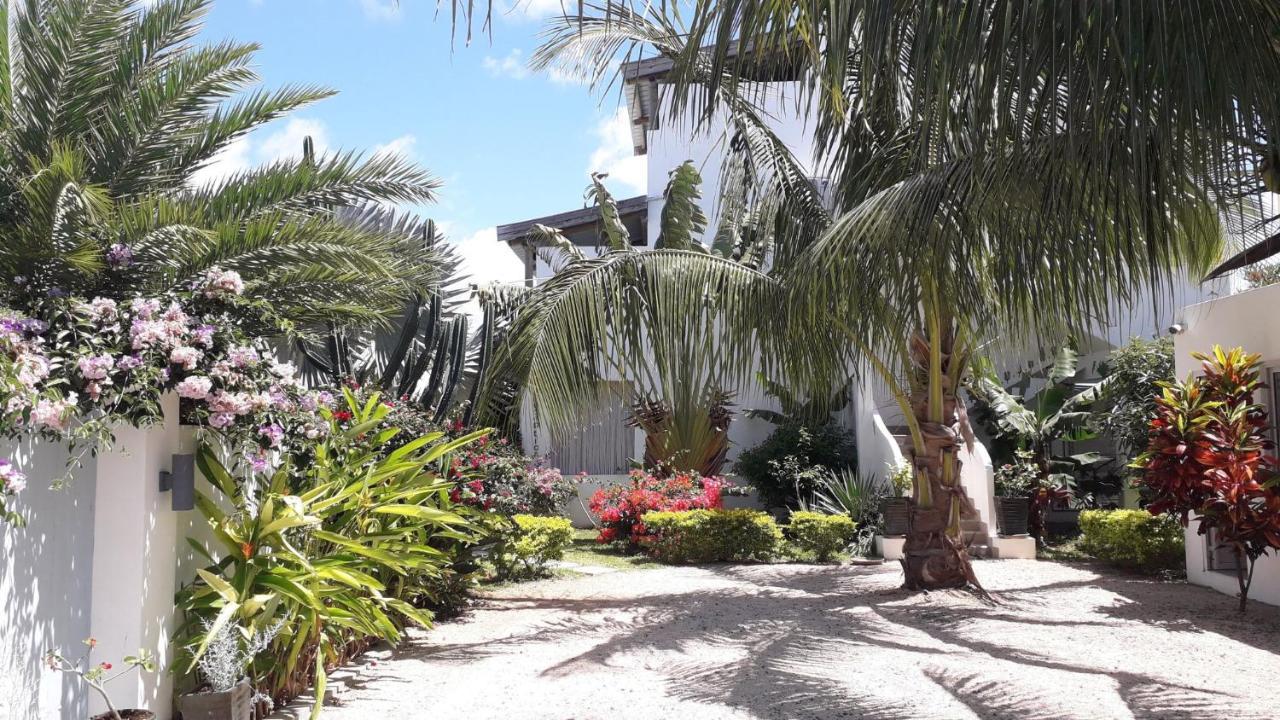 Le Mandala Moris Guesthouse Pointe Aux Canonniers Гранд-Бэй Экстерьер фото