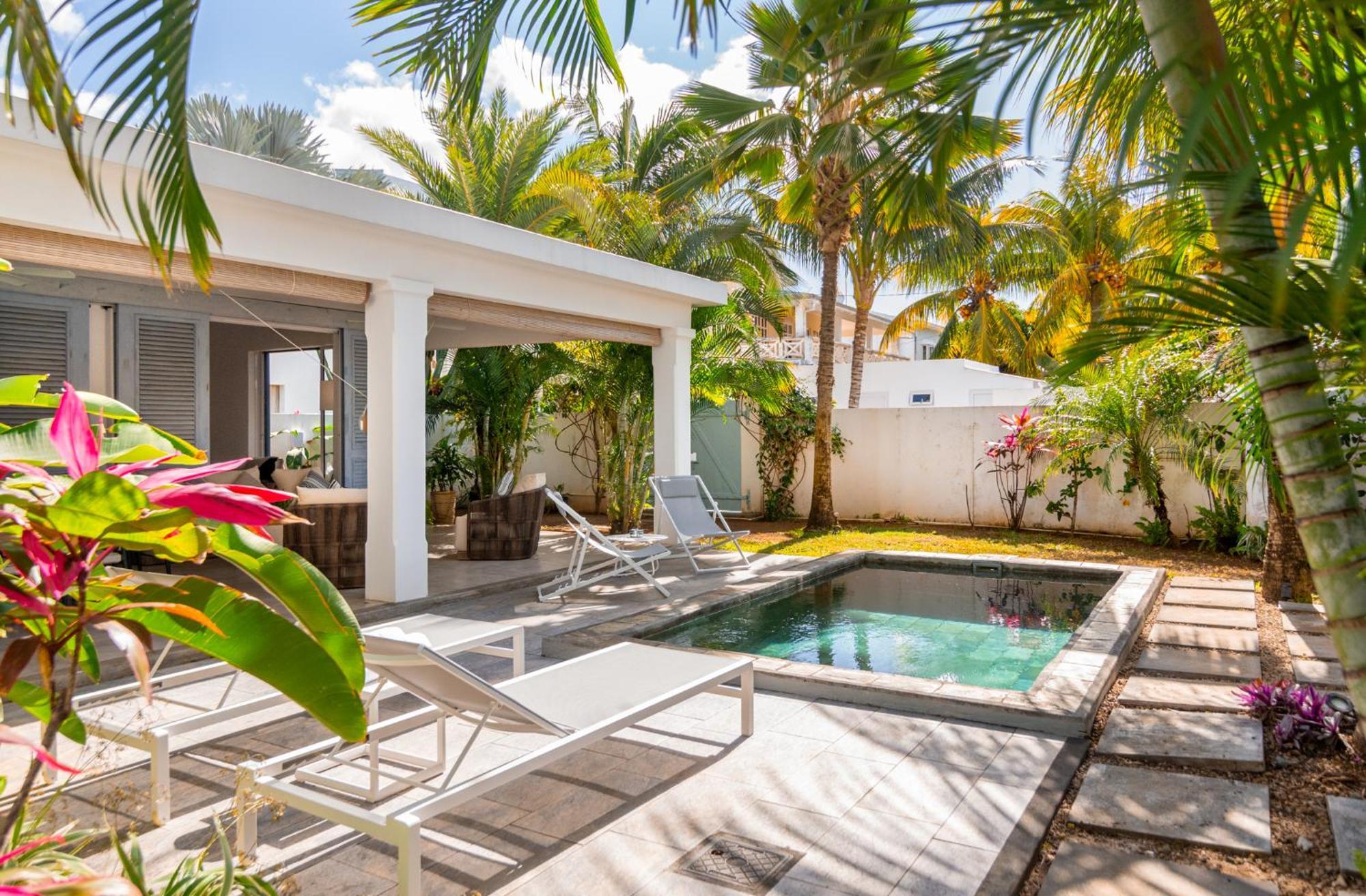 Le Mandala Moris Guesthouse Pointe Aux Canonniers Гранд-Бэй Экстерьер фото