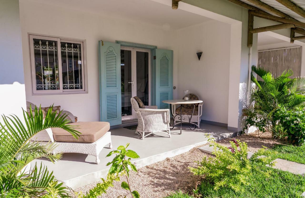 Le Mandala Moris Guesthouse Pointe Aux Canonniers Гранд-Бэй Экстерьер фото